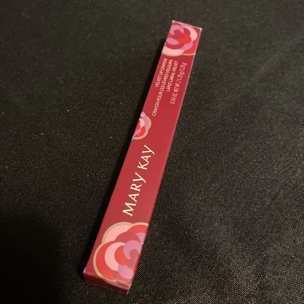 Mary Kay Velvet Lip Crayon Pink Rose Brand New
